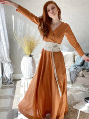 Linen Dress with Wrap Design & Wide Belt: Elegance and Femininity in Every Detail