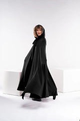 Dura/Chamois Cape: Royal Elegance for Every Occasion