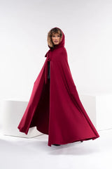 Dura/Chamois Cape: Royal Elegance for Every Occasion