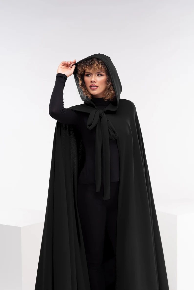 Dura/Chamois Cape: Royal Elegance for Every Occasion